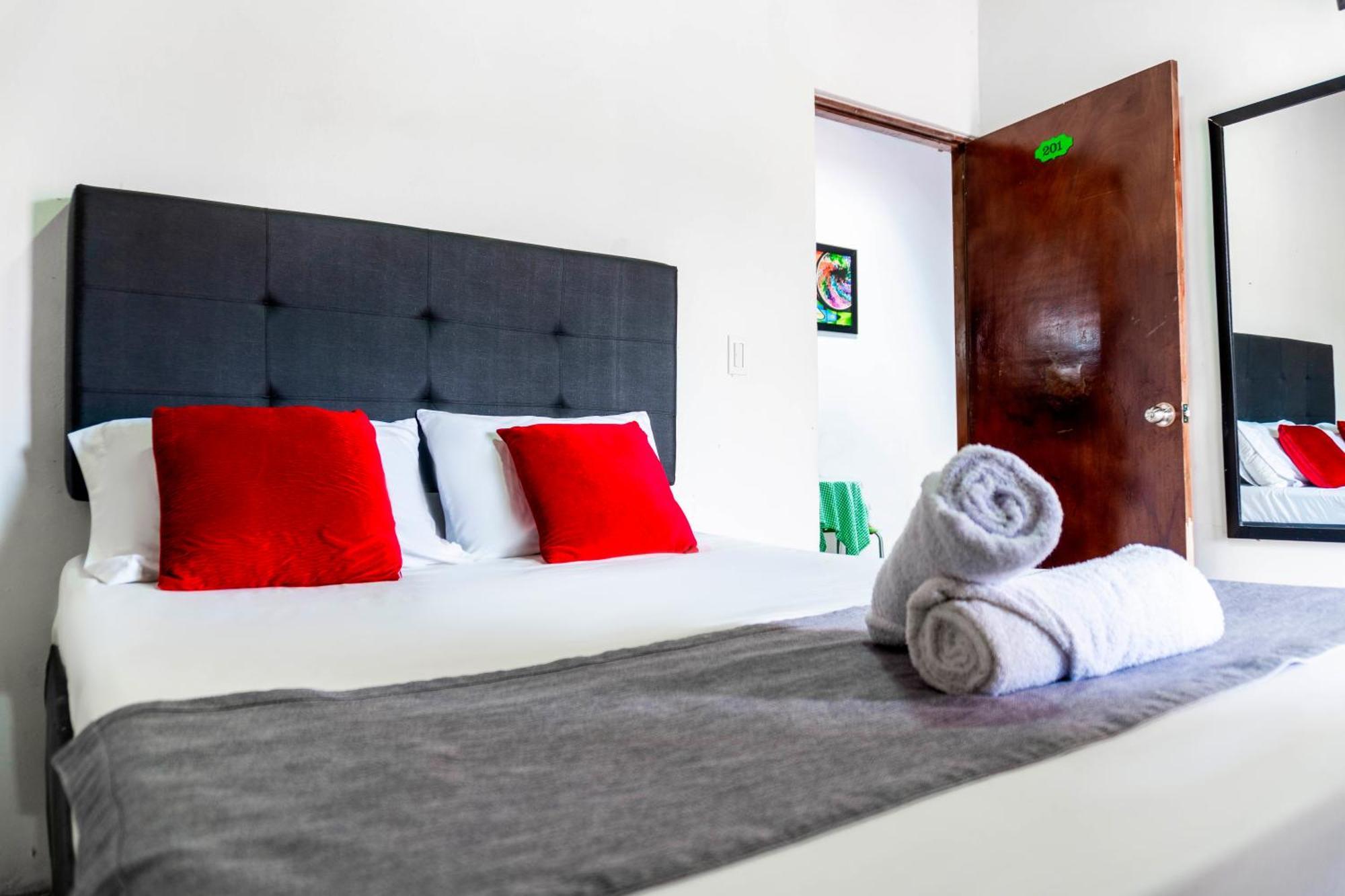 Hotel Villa Guatape Ngoại thất bức ảnh